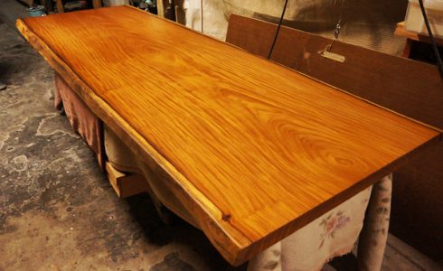 アサメラ一枚板会議用テーブル