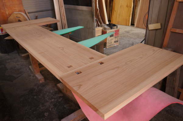 一枚板店舗カウンター