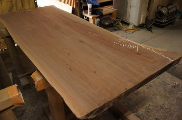 ブラックウォルナット一枚板デスク