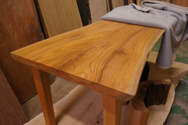 ケヤキ一枚板テーブル