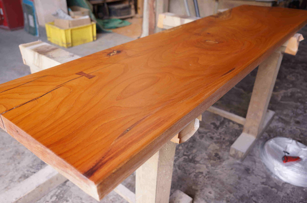 ケヤキ一枚板カウンター