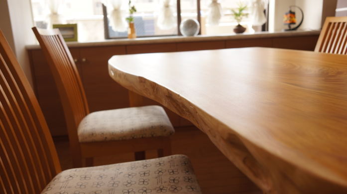 ケヤキ一枚板テーブル