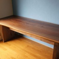 ウォルナットの木一枚板デスク