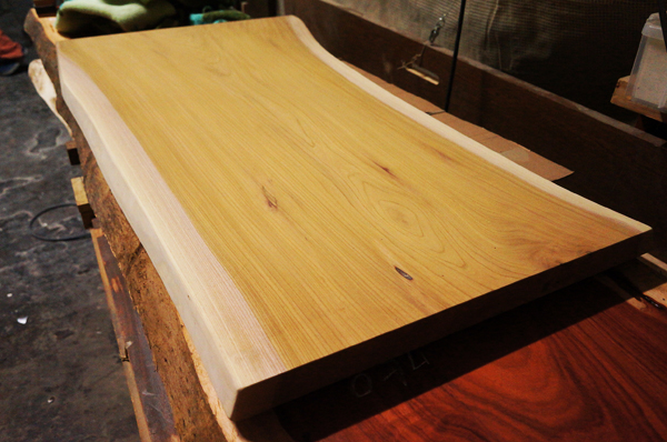 ケヤキ一枚板ダイニングテーブル