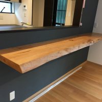 木の一枚板キッチンカウンター