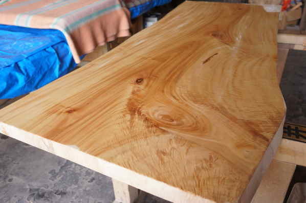 栃一枚板テーブル