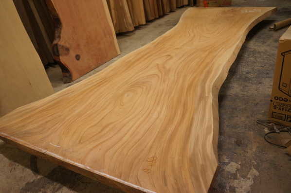 ケヤキ一枚板テーブル