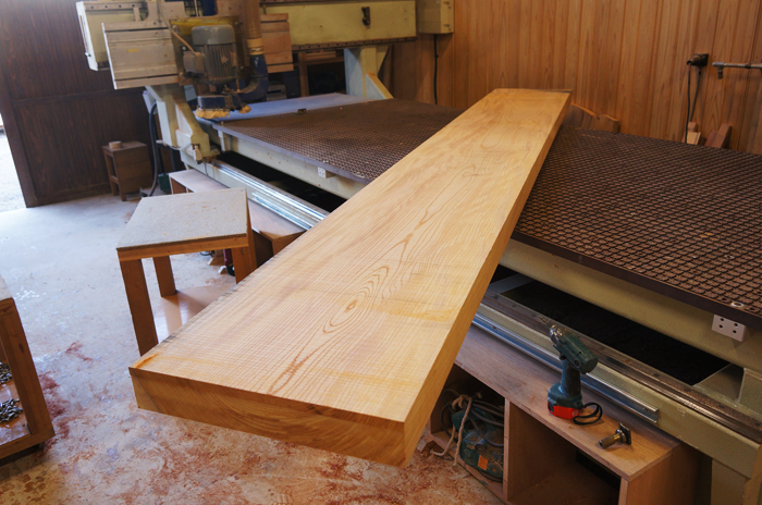 ケヤキ一枚板カウンター