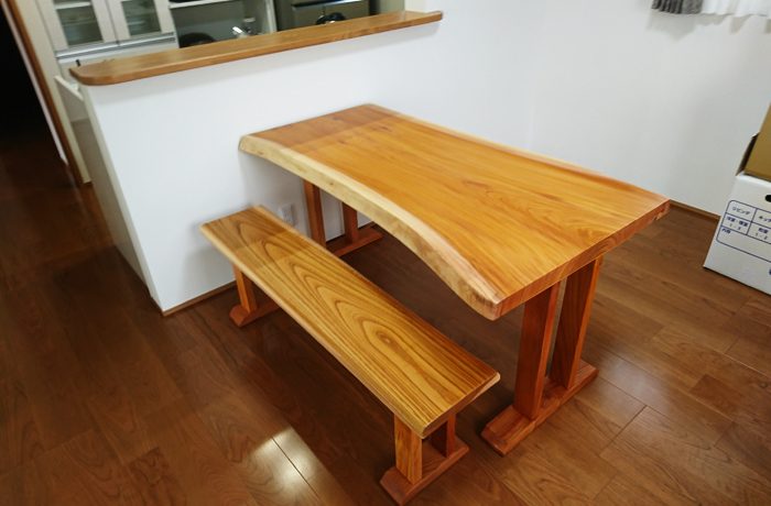 一枚板ダイニングテーブル