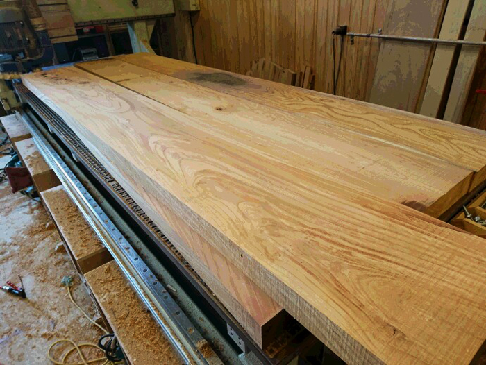 ケヤキの木一枚板