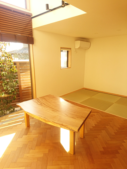 栗一枚板ダイニングテーブル