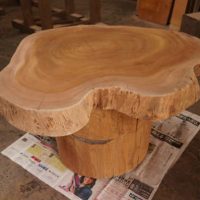 ケヤキ輪切りの一枚板テーブル