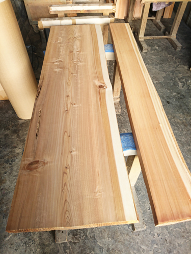 杉の木無垢一枚板