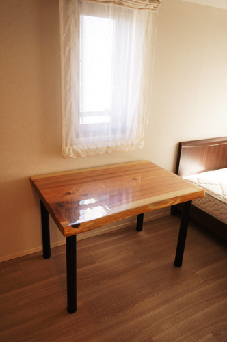 天然木一枚板デスク