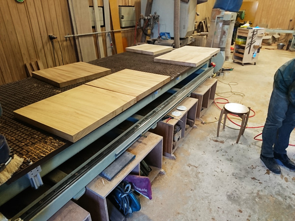 ケヤキ無垢テーブル