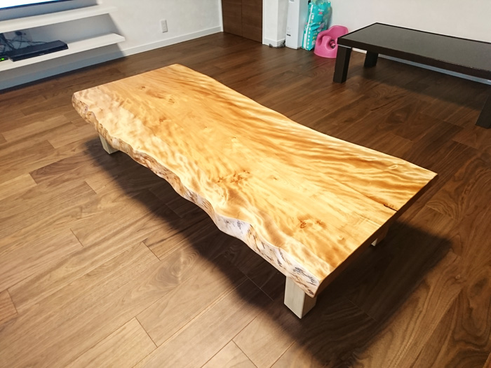 カバ桜一枚板ローテーブル