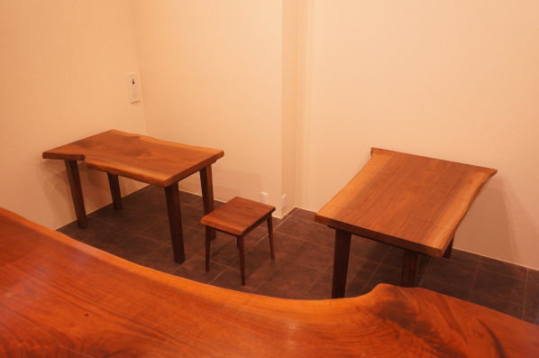 ブラックウォルナットテーブル