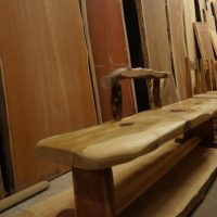 天然木ベンチ