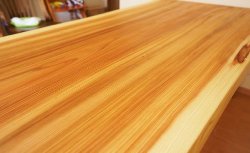 杉の一枚板ダイニングテーブル