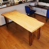 桧一枚板ダイニングテーブル