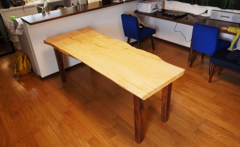 桧一枚板ダイニングテーブル