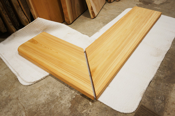 ヒノキ一枚板カウンター