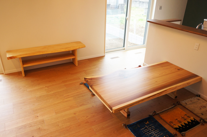 天然木無垢テレビ台