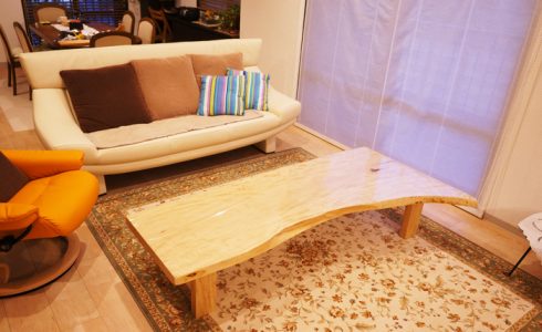 栃一枚板テーブル