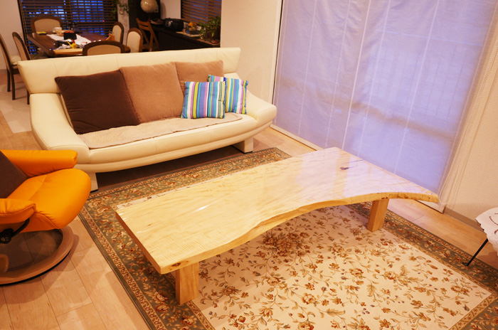 栃一枚板テーブル