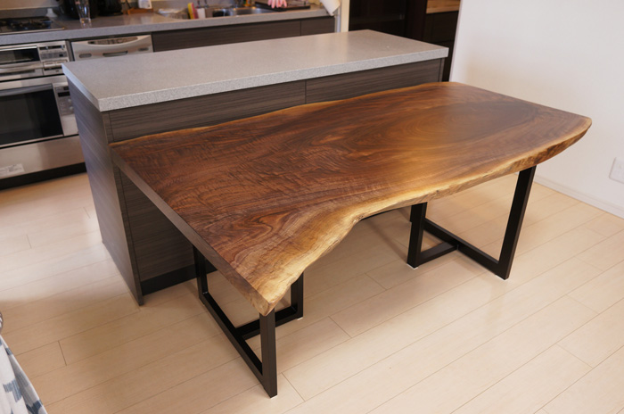 ブラックウォルナットテーブル