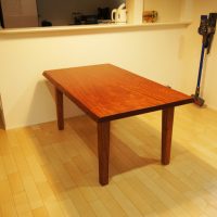 ブビンガ天然木テーブル
