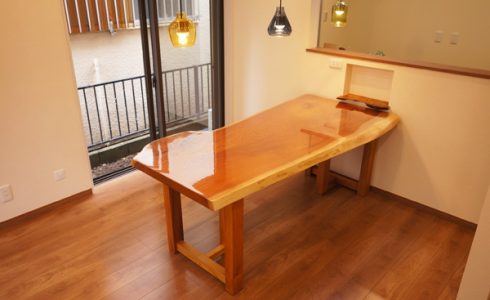 ケヤキ一枚板ダイニングテーブル