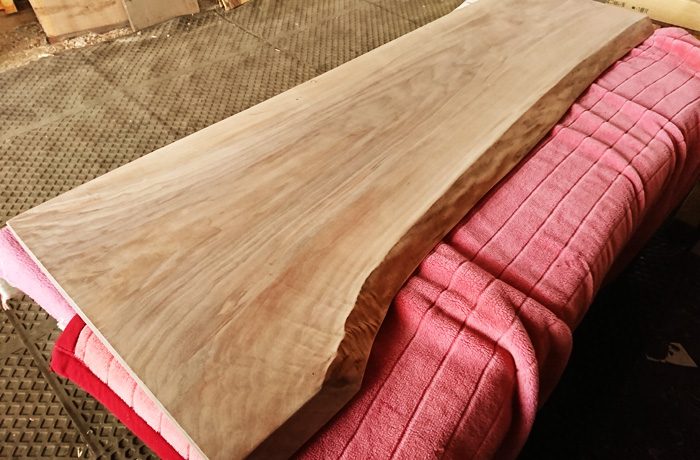 ウォルナット一枚板