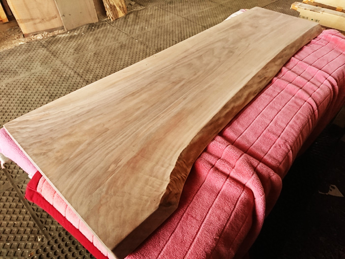 ウォルナット一枚板