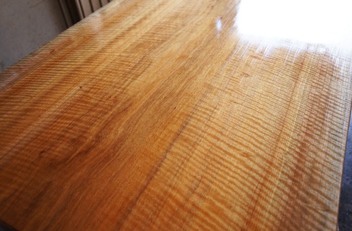 木目の良い一枚板