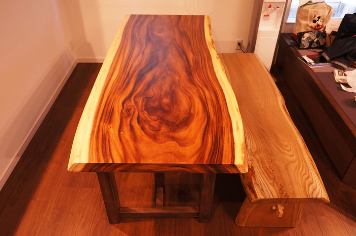 一枚板ダイニングテーブル