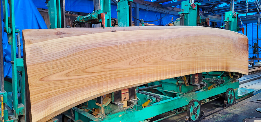 一枚板二つ割り