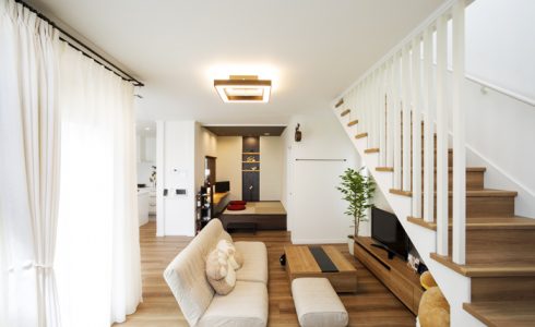 木の一枚板のあるお部屋