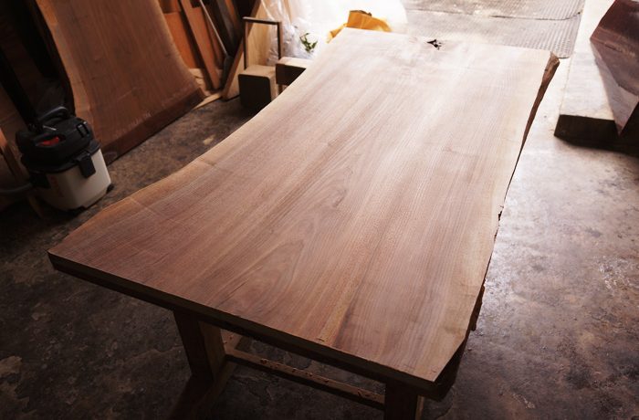 ウォルナット一枚板