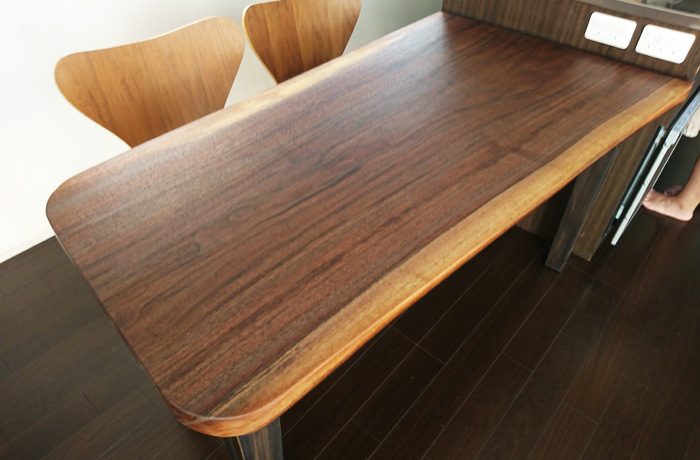 天然木一枚板テーブル