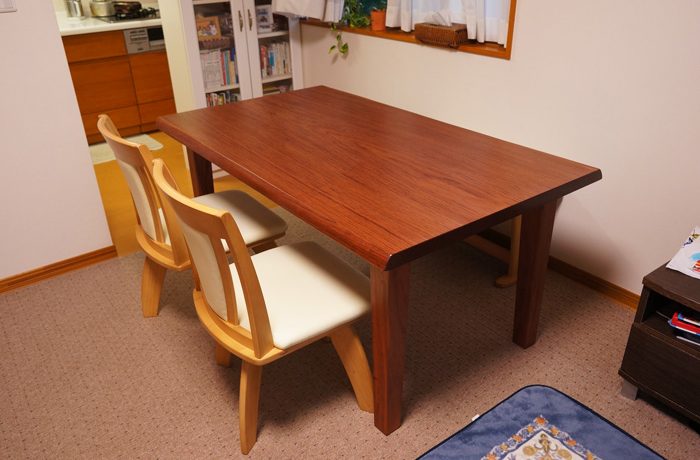 ブビンガ天然木テーブル