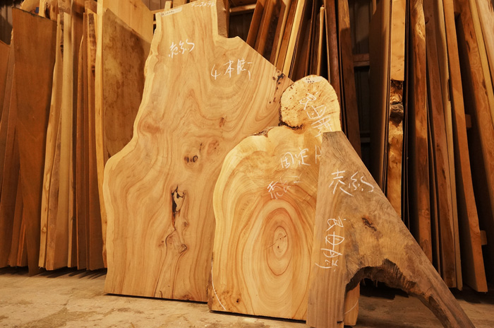 クスノキ一枚板