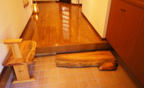 木の一枚板家具製品