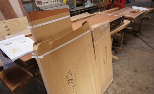 持ち込み一枚板納品