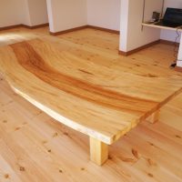 栃一枚板座卓テーブル