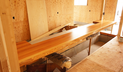 寿司店一枚板カウンター製作