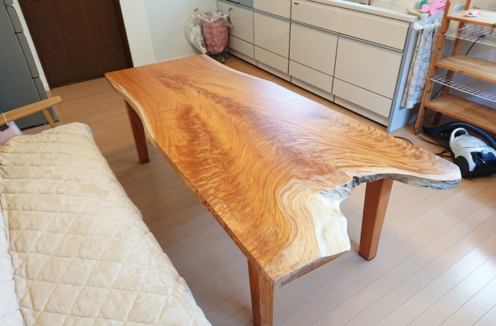 ケヤキ変形一枚板テーブル