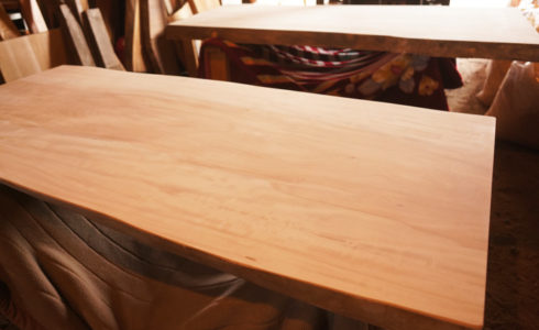 一枚板テーブル
