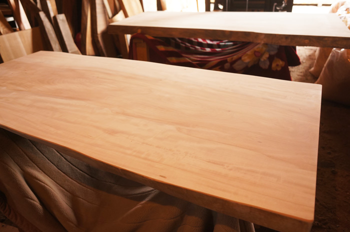 一枚板テーブル