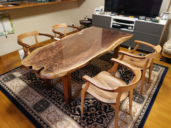 ブラックウォルナット一枚板ダイニングテーブルセット